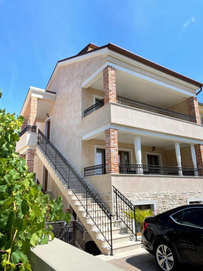 Apartments Sanja Pinezići Exterior foto